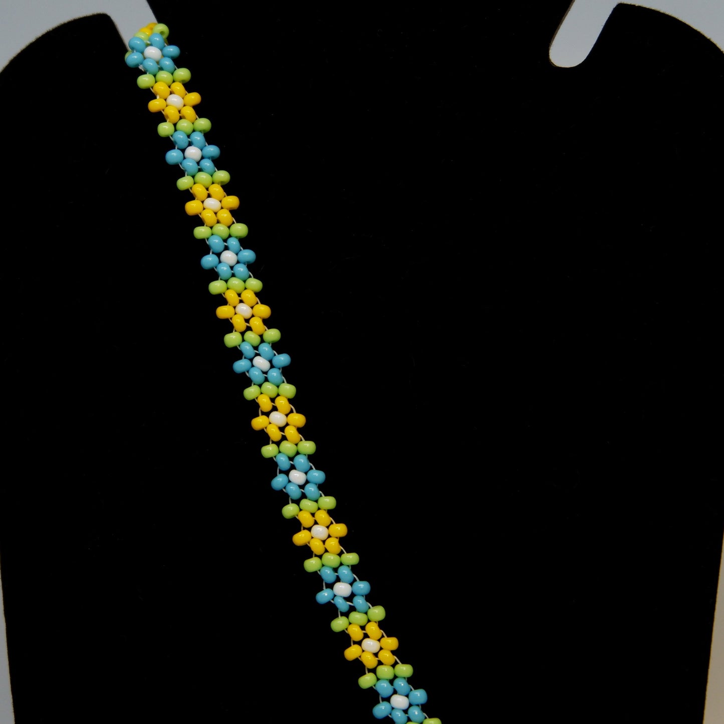 Blue and Yellow Daisy Chain