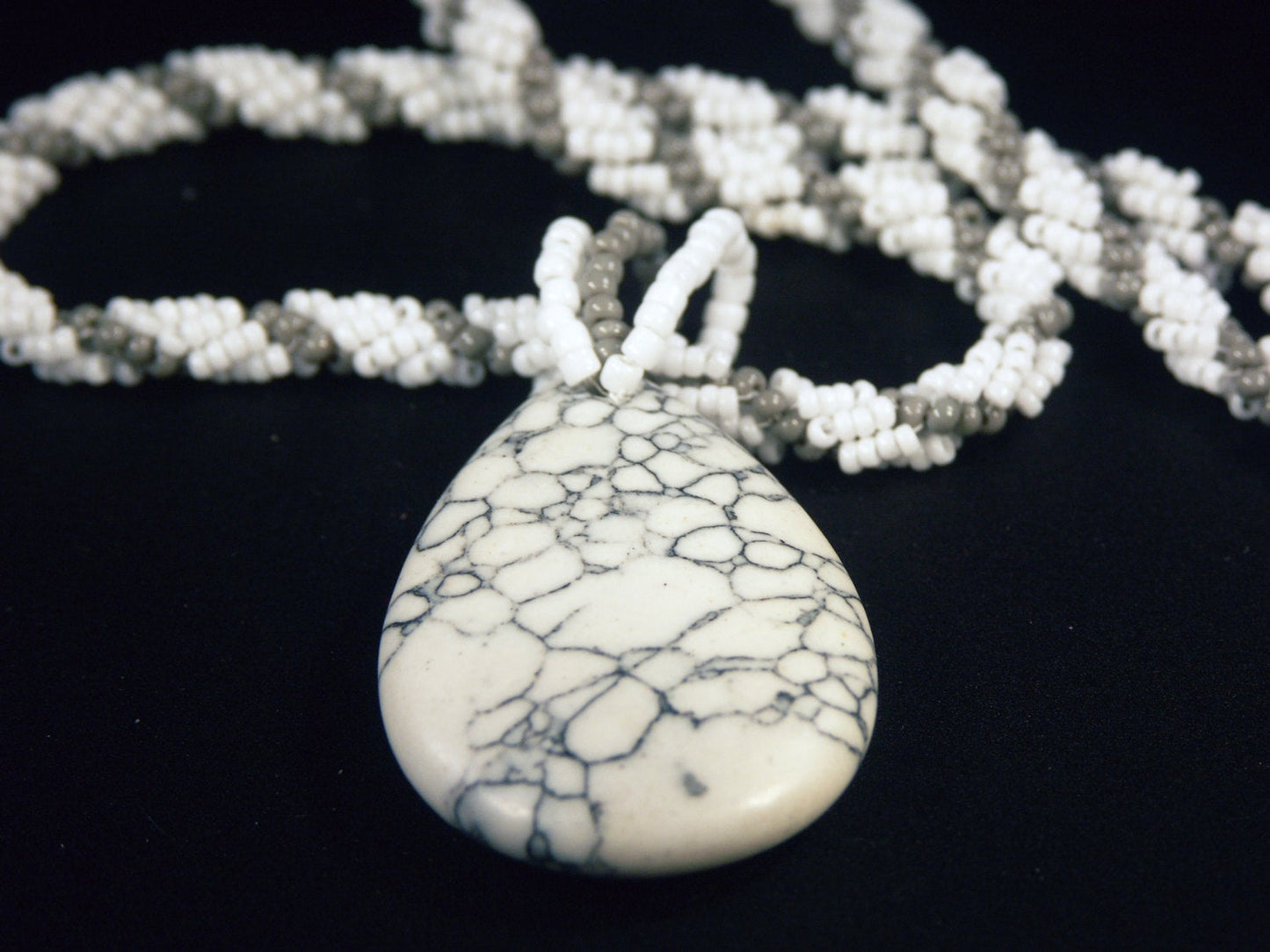 Natural Howlite Teardrop Necklace with White and Grey Beaded Spiral Rope